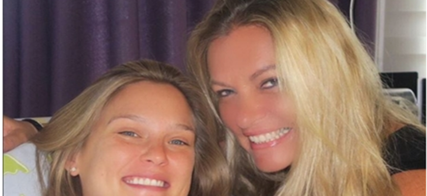 בר רפאלי ילדה בת בכורה